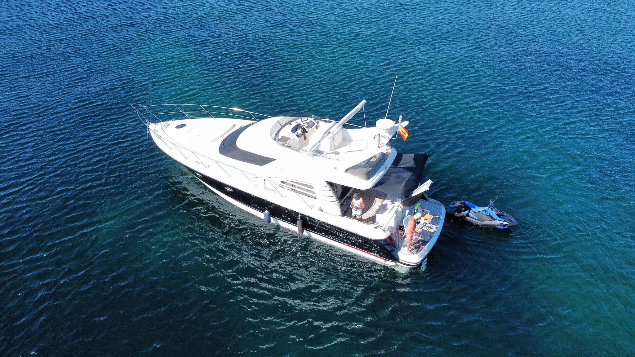 Yate de lujo en Sanxenxo